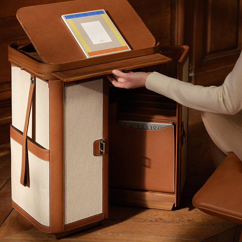 Hermes Les Necessaires d'Hermes サイドテーブル Les Necessaires d'Hermès folding desk | Hermès USA